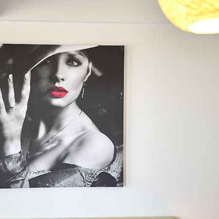 La Vida Loca Apartment Summerland Mamaia Buitenkant foto