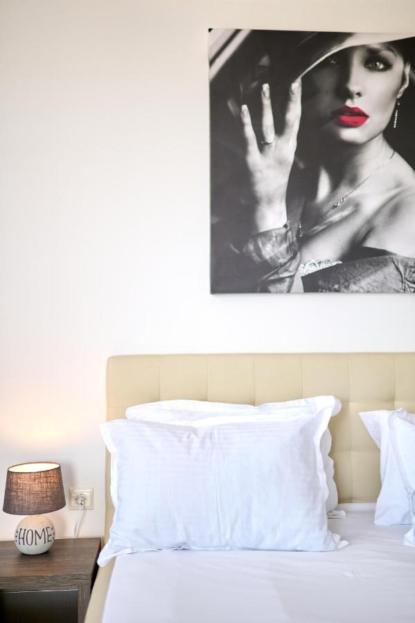 La Vida Loca Apartment Summerland Mamaia Buitenkant foto