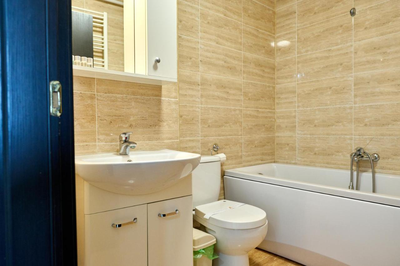 La Vida Loca Apartment Summerland Mamaia Buitenkant foto