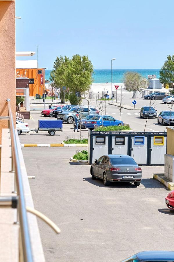 La Vida Loca Apartment Summerland Mamaia Buitenkant foto